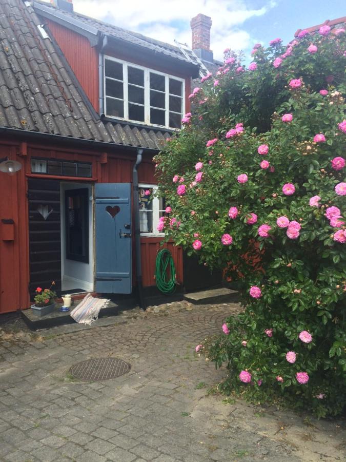 Gardshus Torget Ahus Villa Екстериор снимка